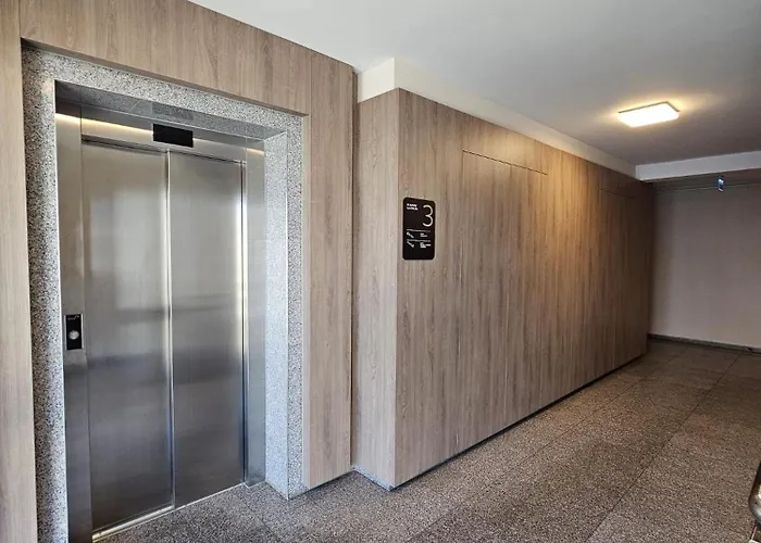 Coresi Mall Luxury * Brasov