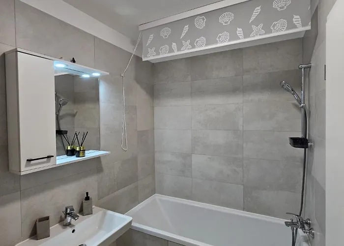 Coresi Mall Luxury *