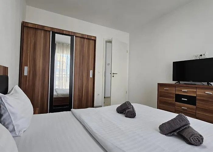 Apartment Coresi Mall Luxury *