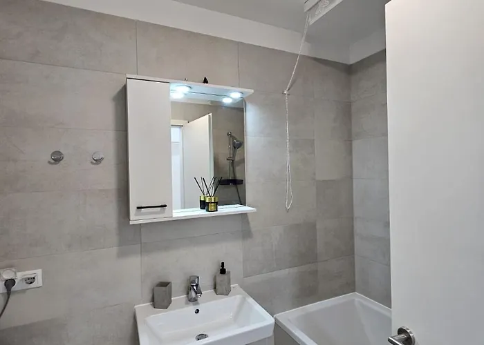 Coresi Mall Luxury *